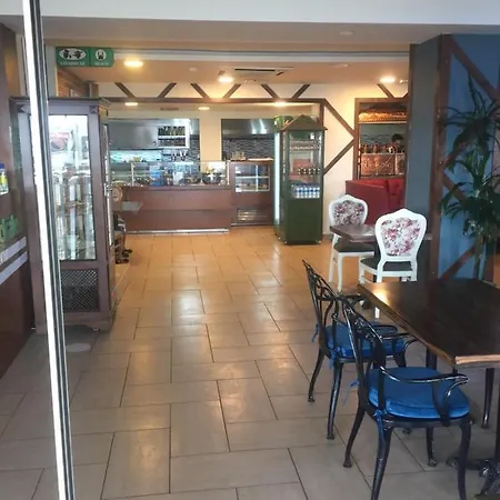 Ueckale Restaurant Hotel 3*