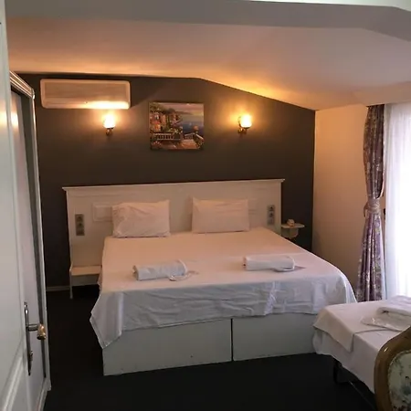 Hotel Ueckale Restaurant 3*