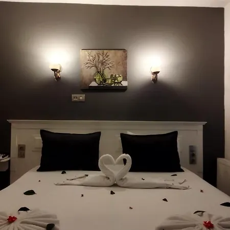 Ueckale Restaurant Hotel 3*